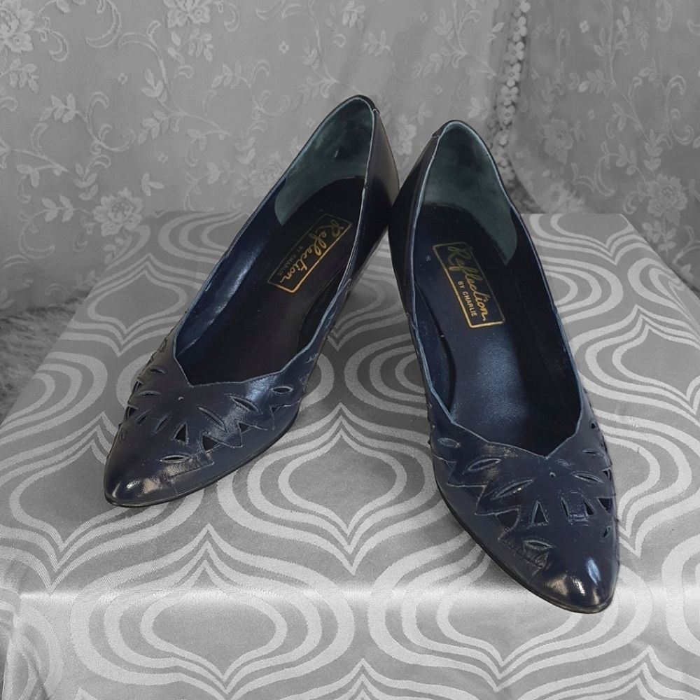 Reflections by Charlie navy shoes size 10